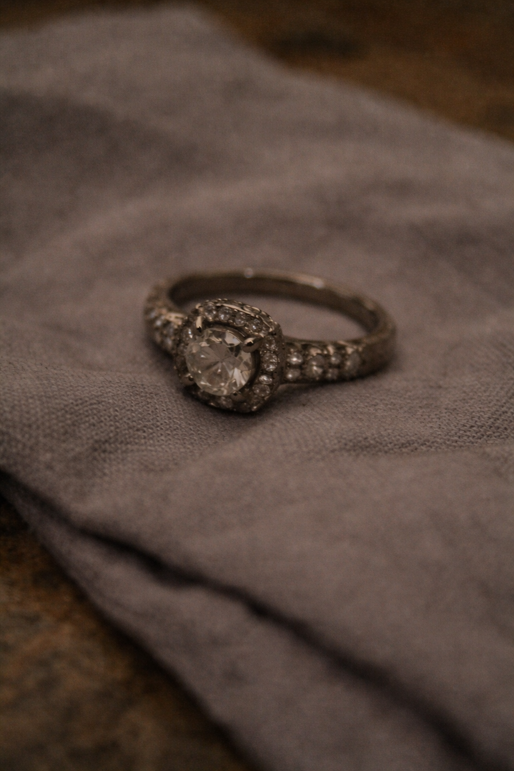 Halo ring detail restoration before Poliro